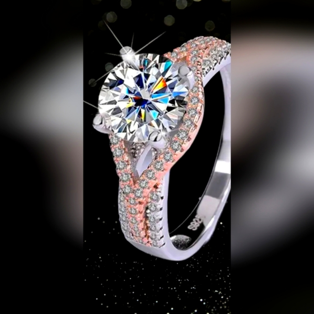 Ring - Picture 2 of 4